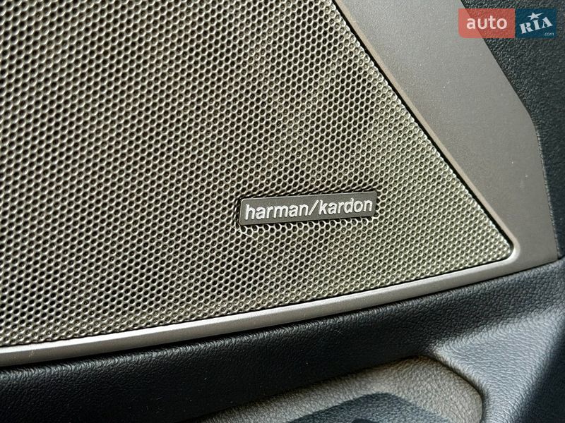 Седан BMW M3 2021 в Львове