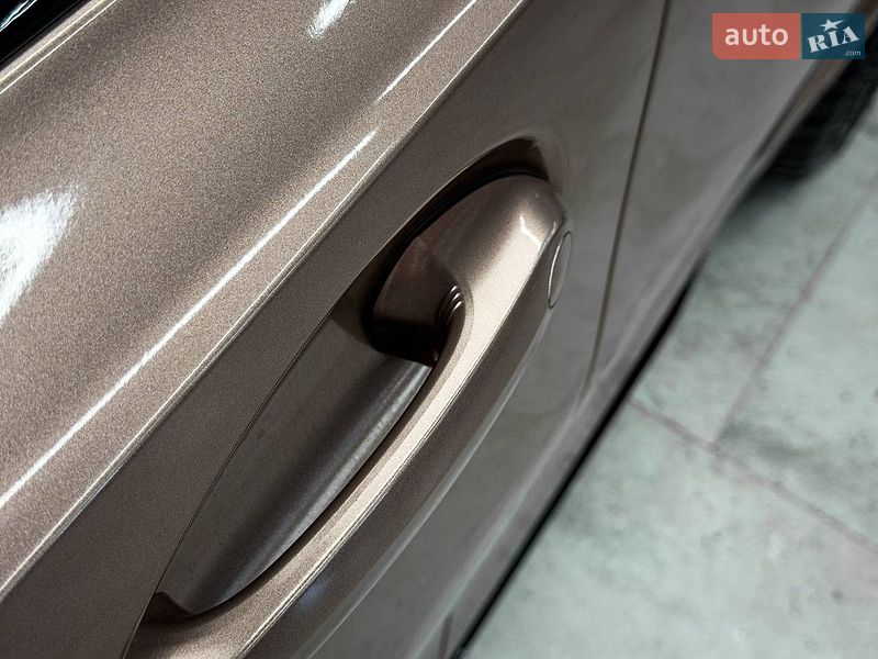 Седан BMW M3 2024 в Киеве