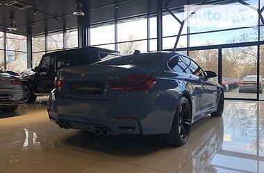 Купе BMW M4 2018 в 