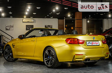 Кабриолет BMW M4 2014 в 