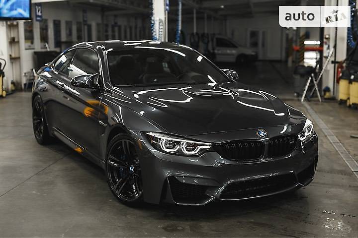 Купе BMW M4 2016 в Киеве