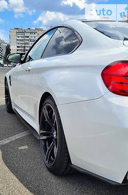 Купе BMW M4 2014 в Києві
