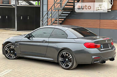 Кабриолет BMW M4 2015 в 