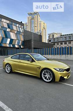 Купе BMW M4 2015 в Киеве