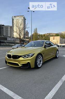 Купе BMW M4 2015 в Киеве