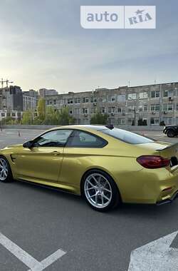 Купе BMW M4 2015 в Киеве