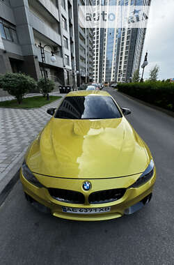 Кабриолет BMW M4 2014 в Киеве