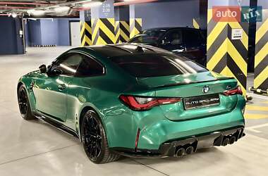 Купе BMW M4 2022 в 
