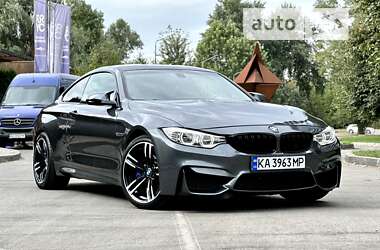 Купе BMW M4 2016 в Киеве