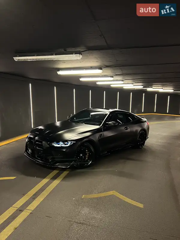 Купе BMW M4 2023 в 