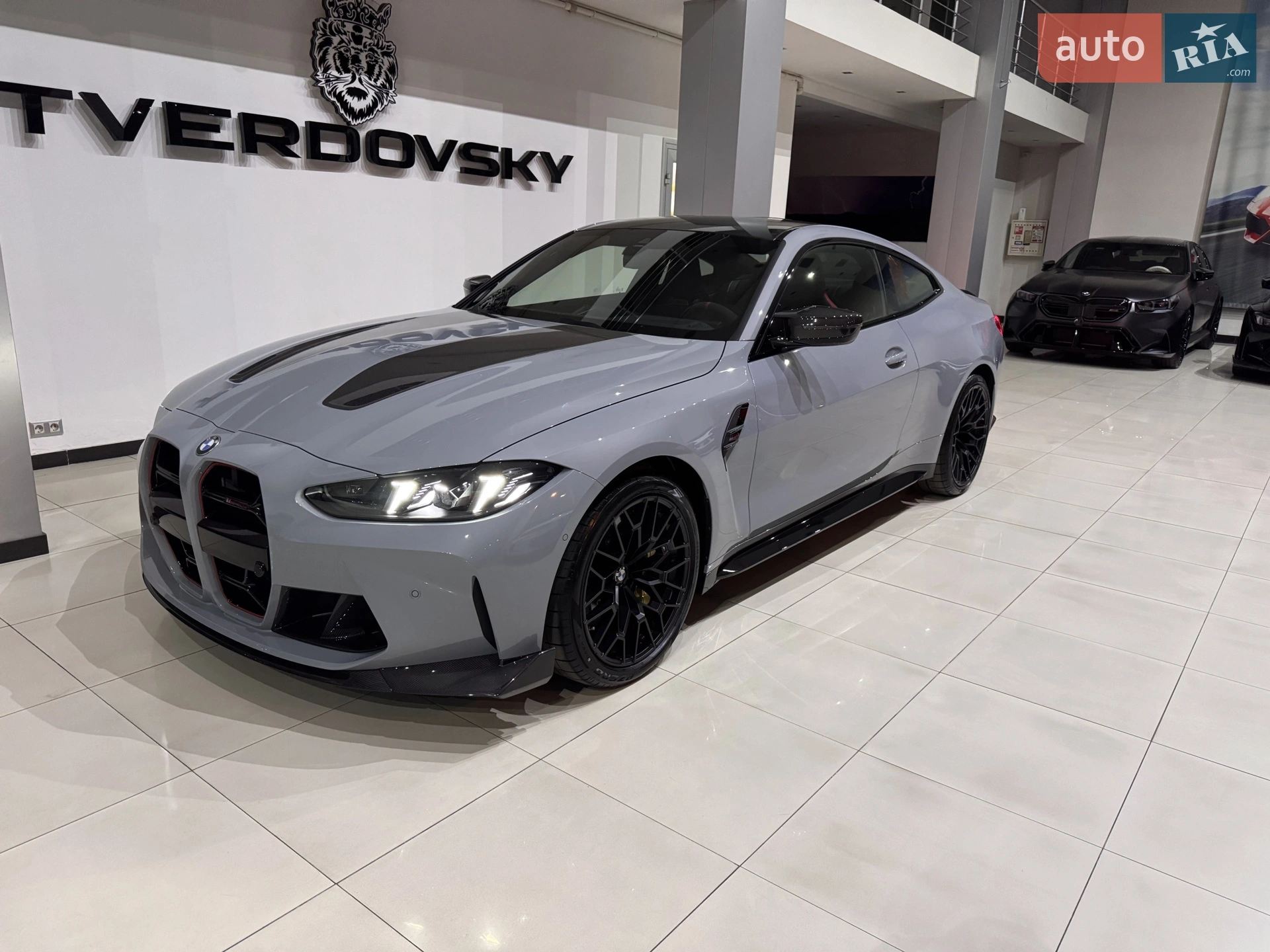 2025 BMW M4 - фото 1