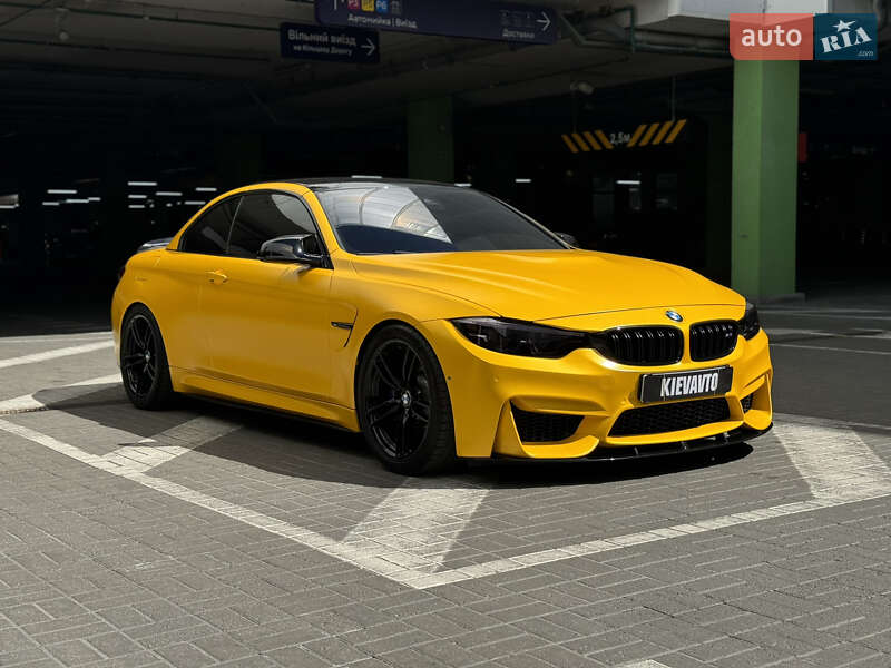 Кабріолет BMW M4 2016 в Києві