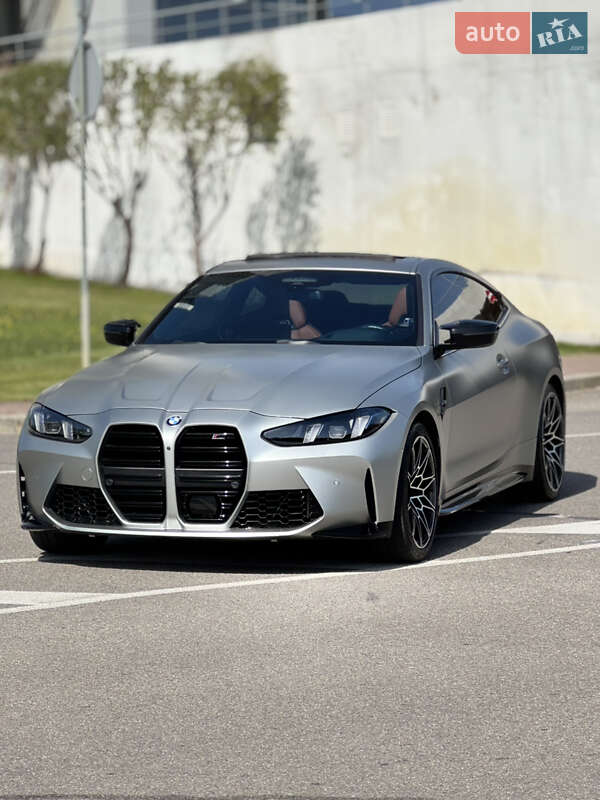 BMW M4 2022