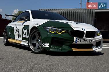 Купе BMW M4 2017 в Киеве