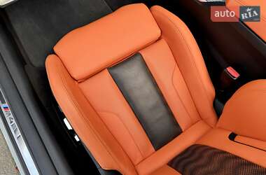 Кабріолет BMW M4 2023 в 