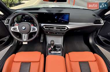 Кабріолет BMW M4 2023 в 