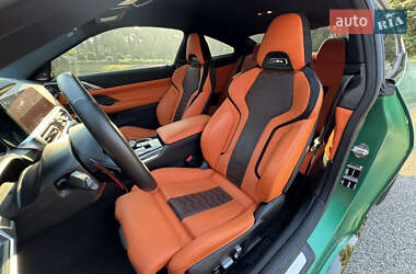 Купе BMW M4 2022 в 