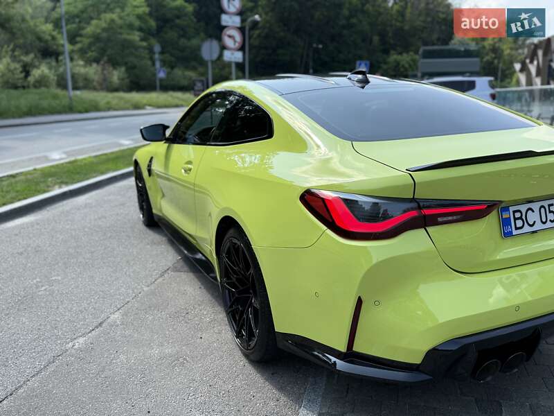 Купе BMW M4 2022 в Києві