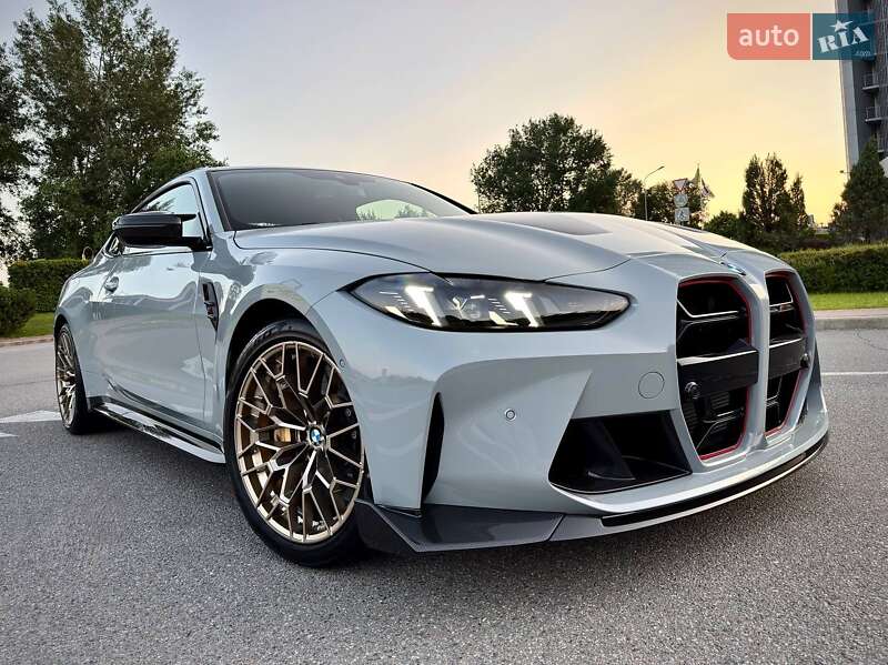 BMW M4 2025