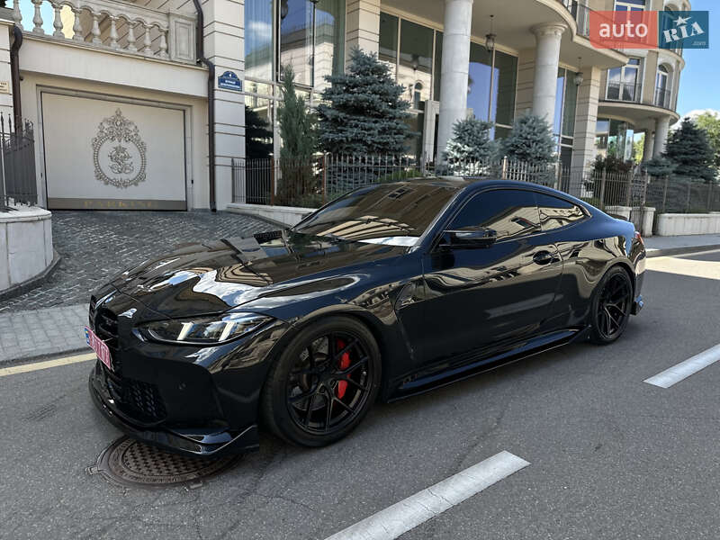 Купе BMW M4 2021 в Киеве