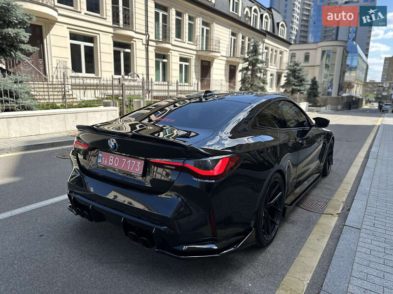 Купе BMW M4 2021 в Киеве
