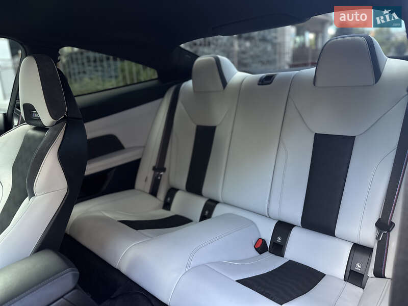 Купе BMW M4 2021 в Киеве