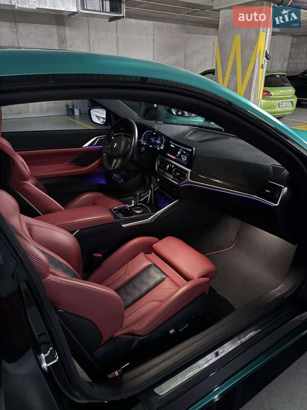 Купе BMW M4 2021 в Киеве