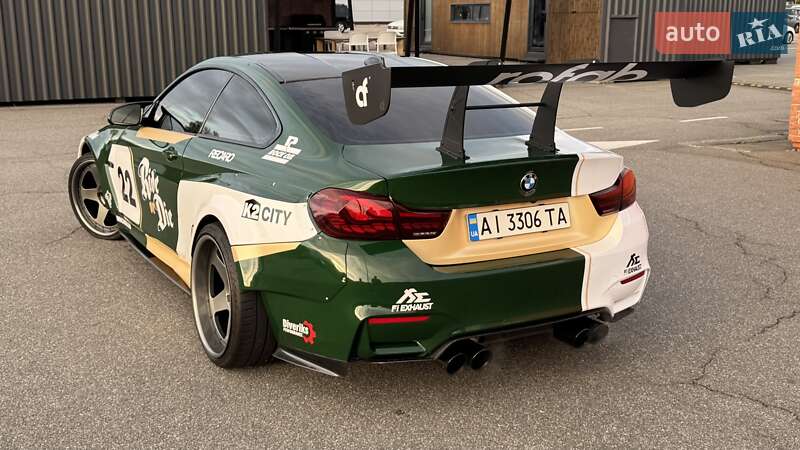 Купе BMW M4 2017 в Києві
