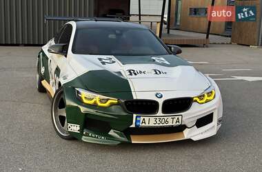 Купе BMW M4 2017 в Киеве