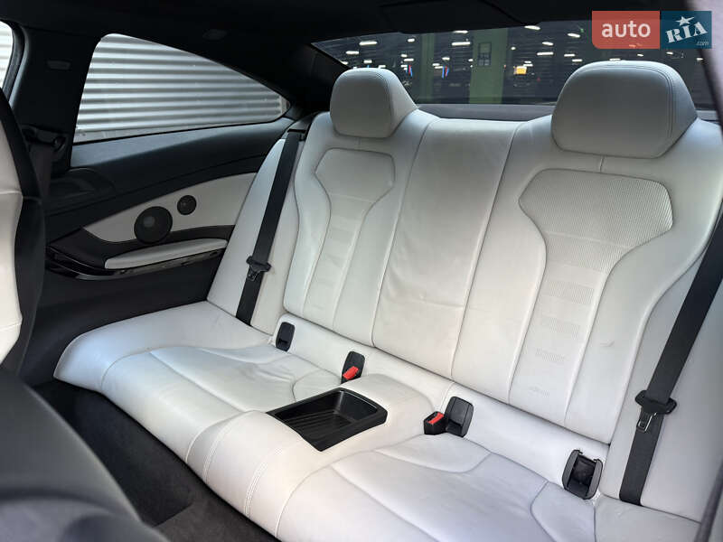 Купе BMW M4 2016 в Киеве фото 22 Купе BMW M4 2016 в Киеве