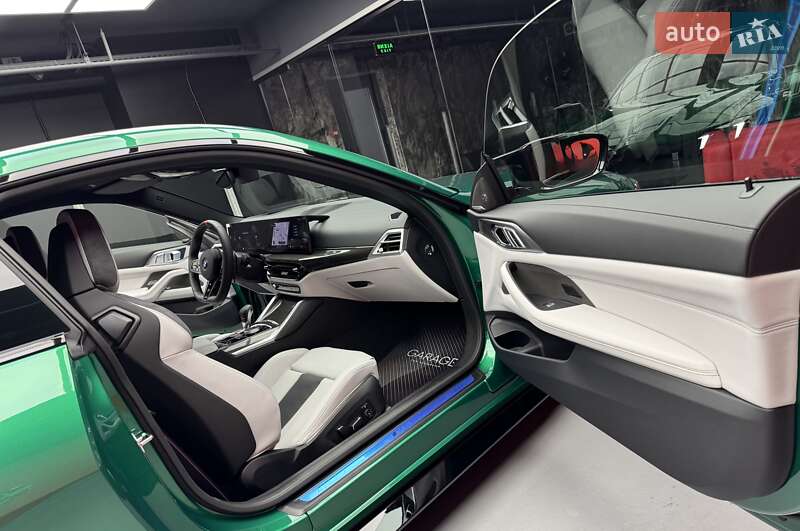 Купе BMW M4 2025 в Киеве