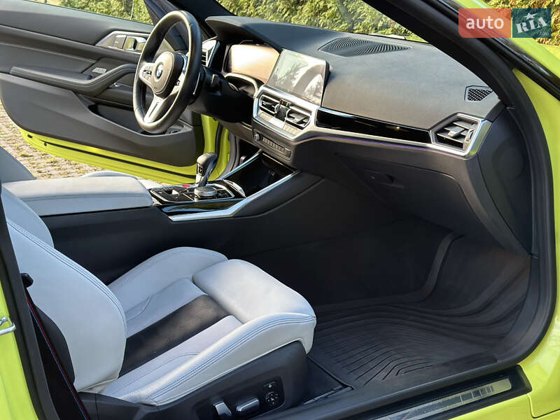 Купе BMW M4 2022 в Киеве