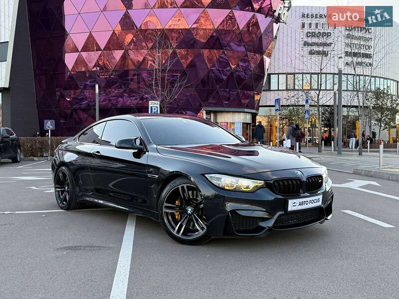 BMW M4 2015
