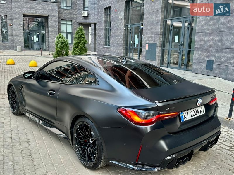 Купе BMW M4 2022 в Киеве