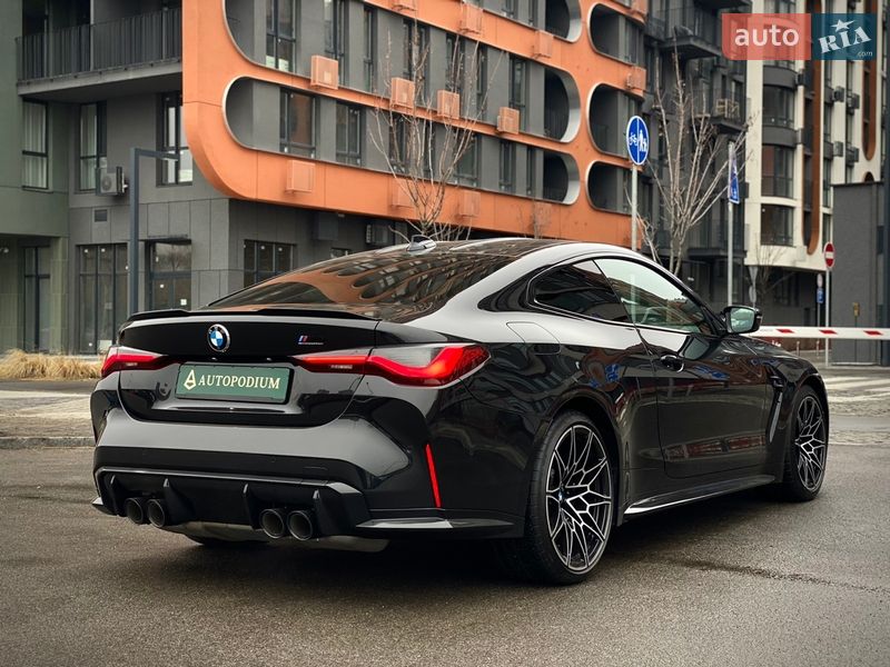 Купе BMW M4 2022 в Киеве