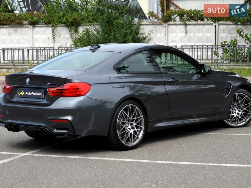 Купе BMW M4 2016 в Киеве