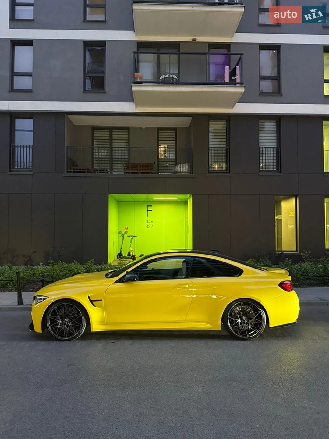 2016 BMW M4 - мініатюра 2