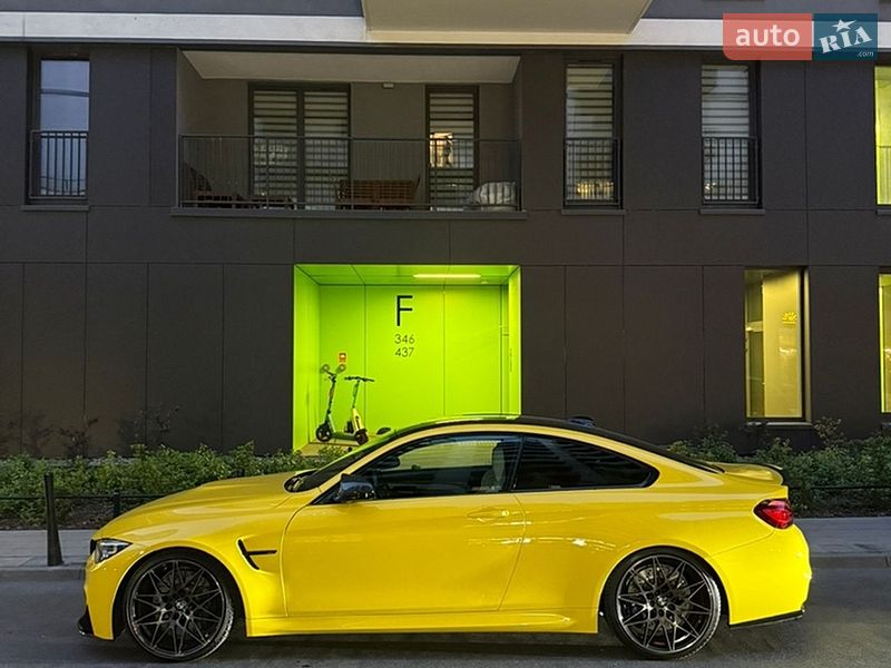 Купе BMW M4 2016 в Києві