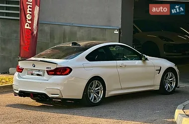 BMW M4 2016