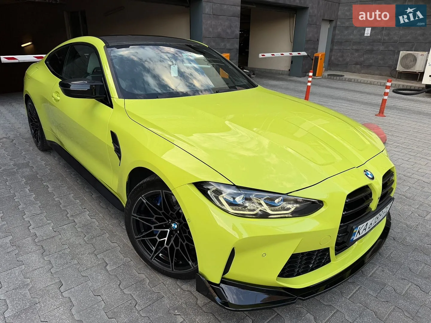 2022 BMW M4 - мініатюра 8