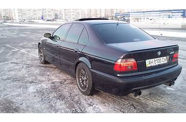 Седан BMW M5 1999 в 