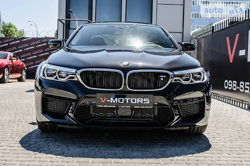 Седан BMW M5 2018 в Києві