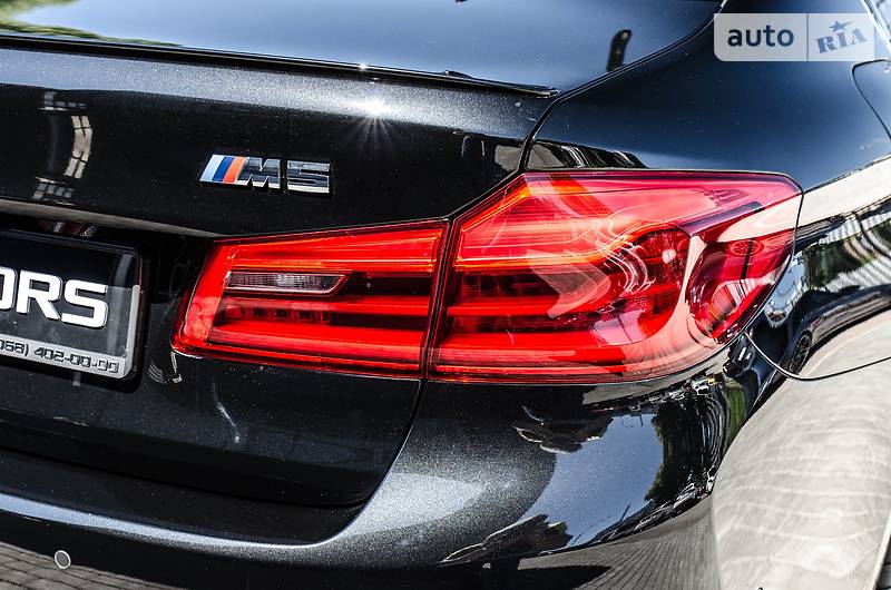Седан BMW M5 2018 в Києві