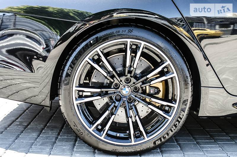Седан BMW M5 2018 в Києві