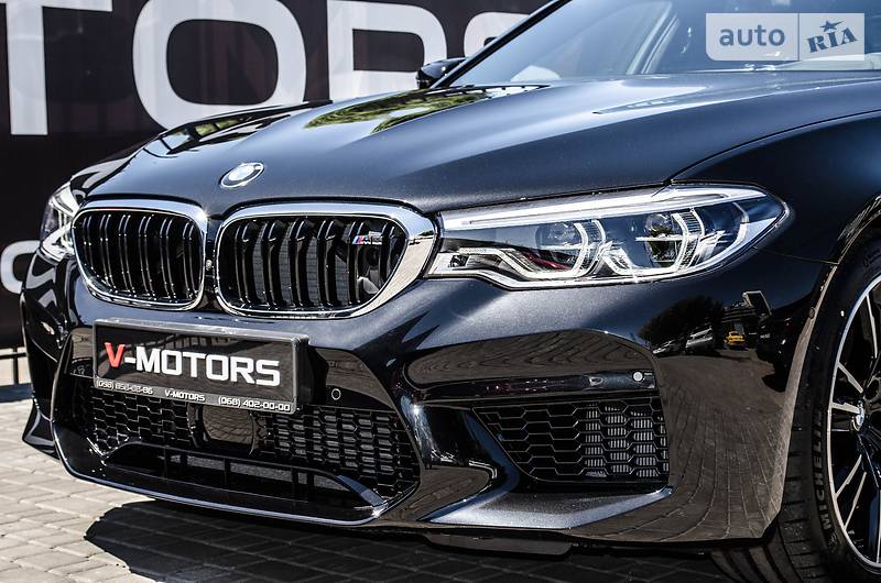Седан BMW M5 2018 в Києві