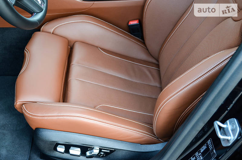 Седан BMW M5 2018 в Києві