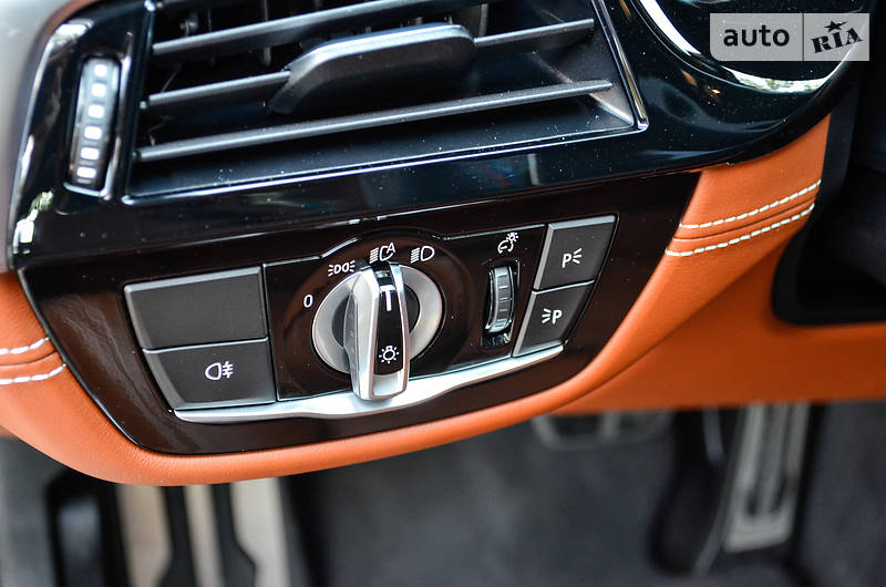 Седан BMW M5 2018 в Києві