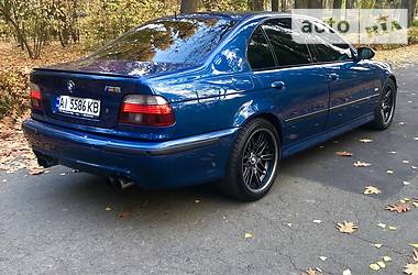 Седан BMW M5 2002 в Киеве