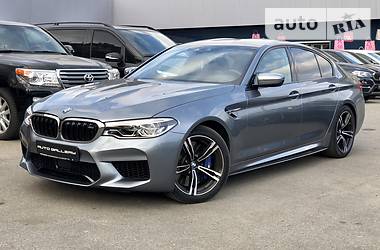Седан BMW M5 2018 в 