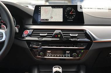 Седан BMW M5 2018 в 